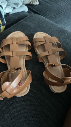 girls sandals
