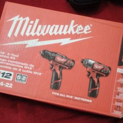 Milwaukee M12 2-TOOL COMBO KIT