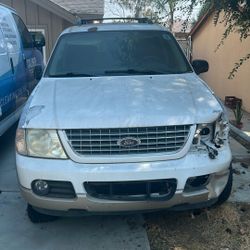 2005 Ford Explorer