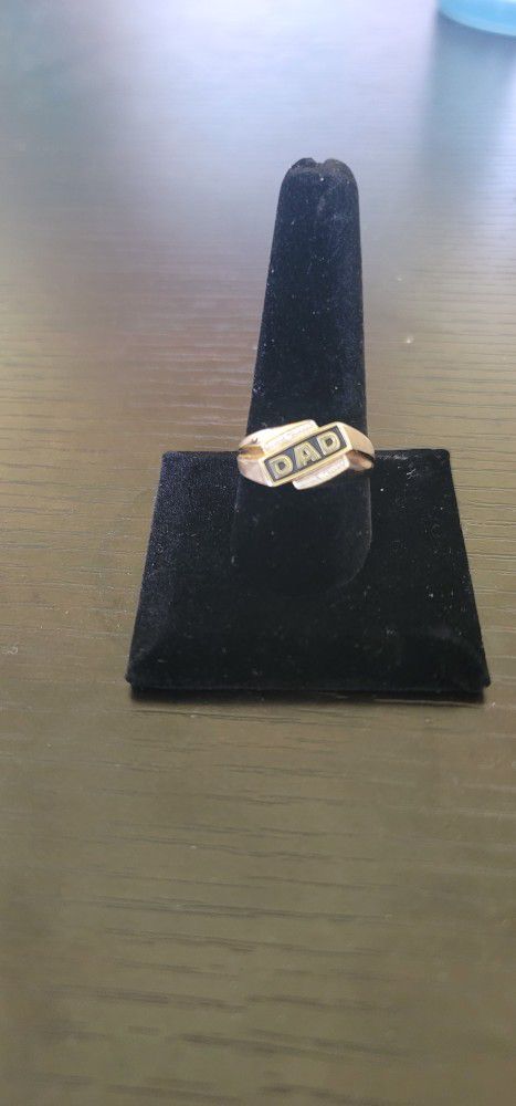 10k Real Gold Ring!!! Read Description