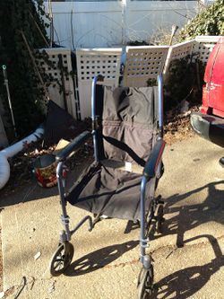 Collapsible adult wheelchair