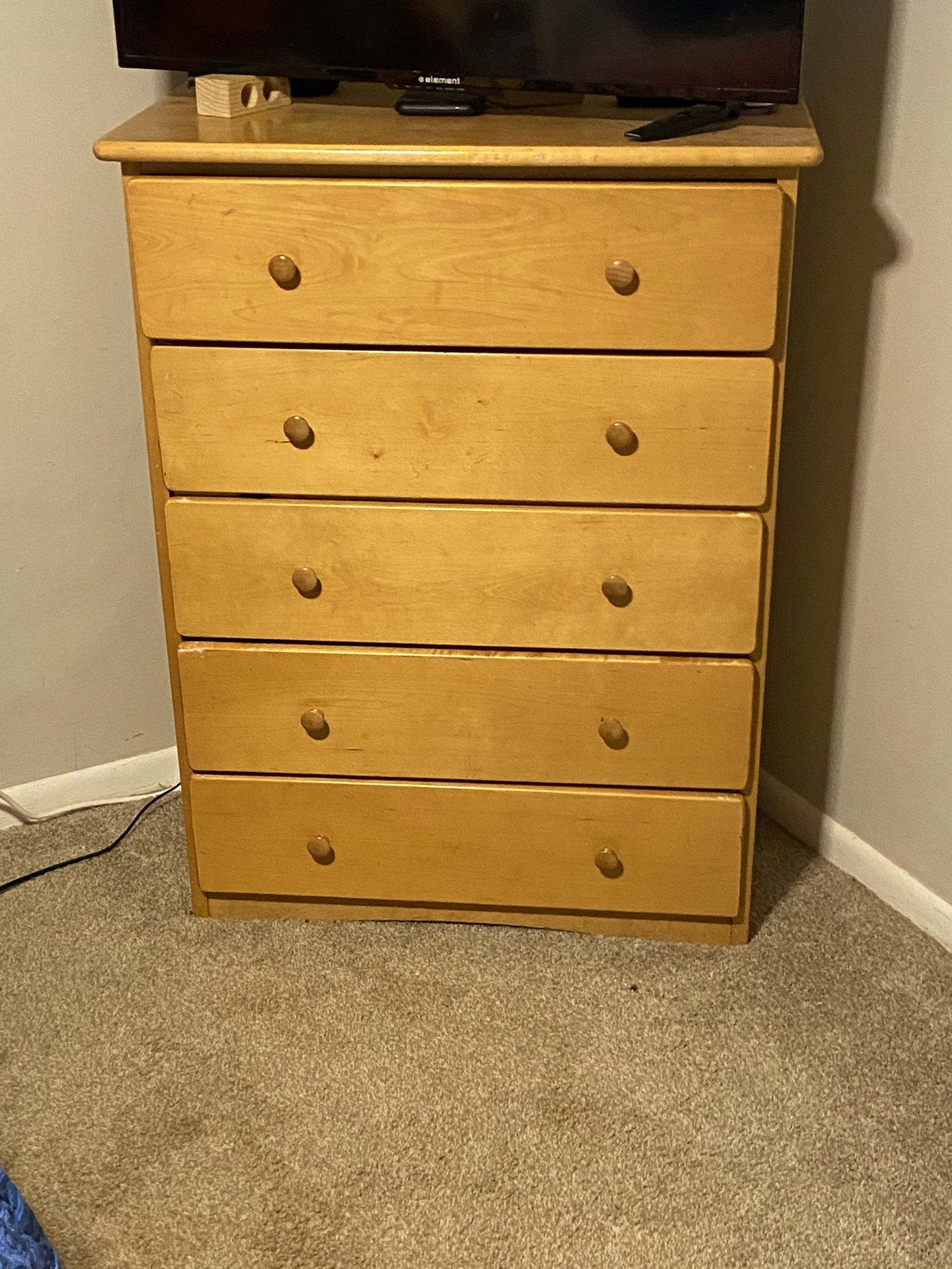 Dresser