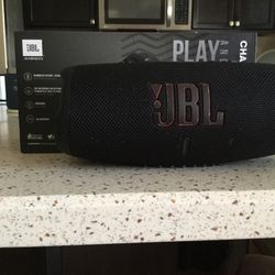 Charge 5 Speaker And Power Bank