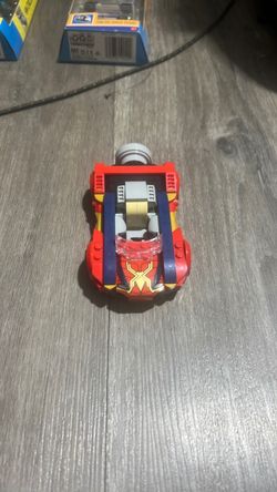 Spider Man car vs Venomised Wolverine