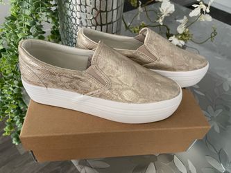 Brand New women shoes 7.5