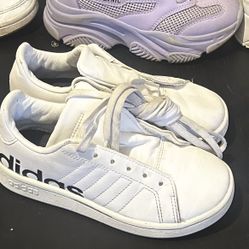 Adidas Sneakers 