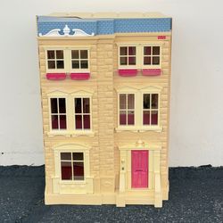 Fisher-Price Loving Family Townhouse Lights Sounds Works DollHouse Doll Vintage 1990s House