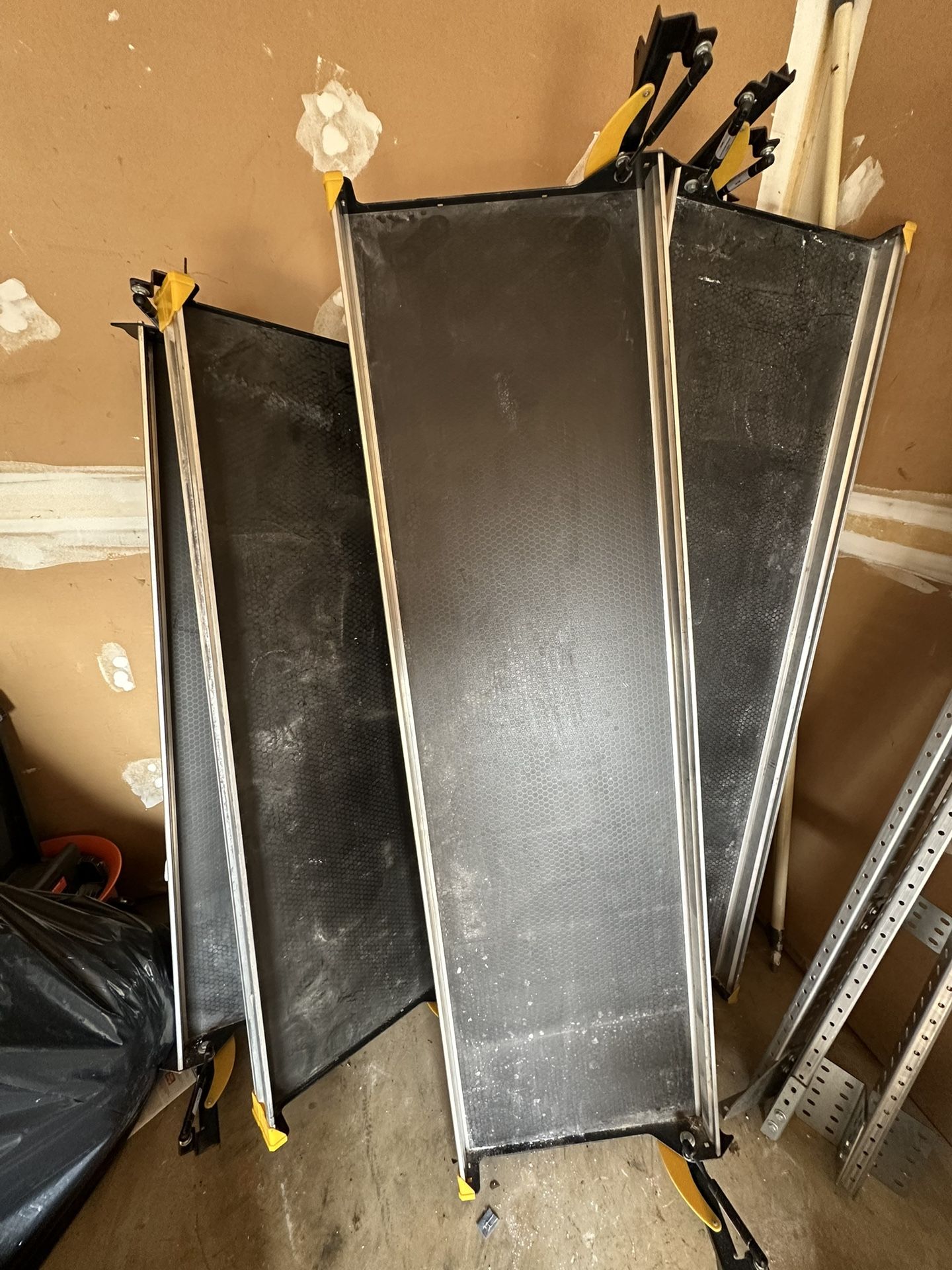 Shelves Fold