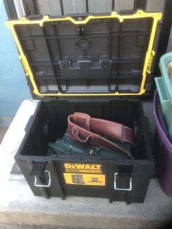 caja de herramienta con rueda