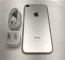 iPhone 7 128GB Factory Unlocked