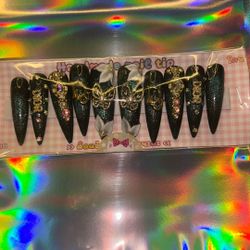 Press On Nails 