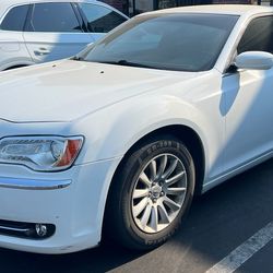 2013 Chrysler 300C RWD