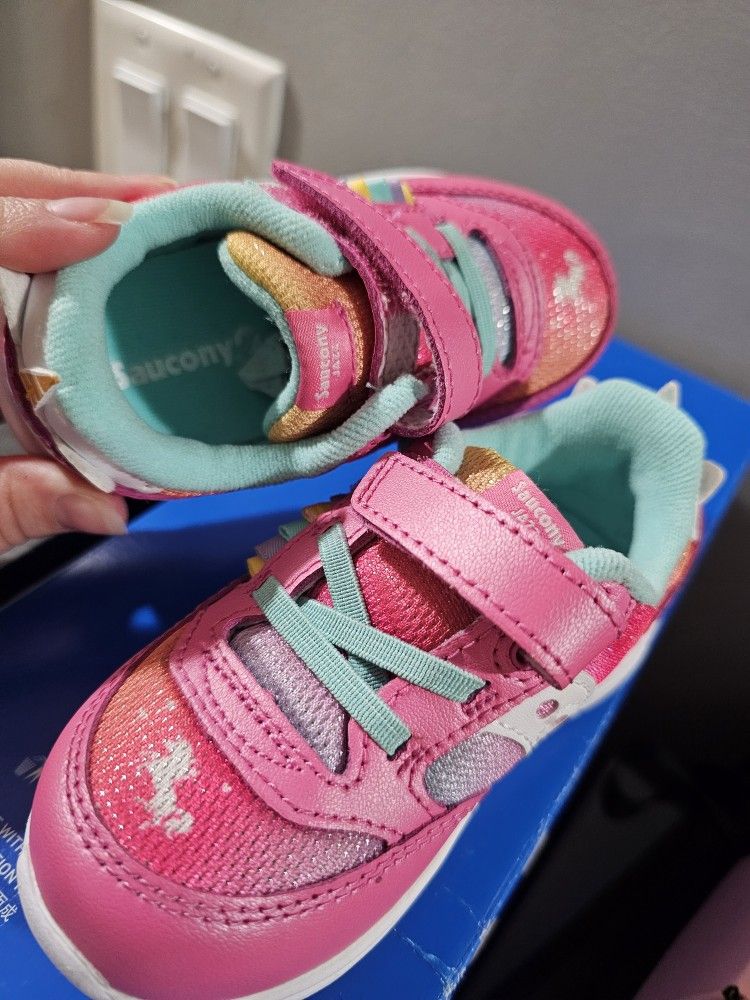 SAUCONY UNICORN pink shoes baby girl size 5.5 W
