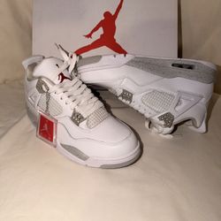 Air Jordan 4 Retro “White Oreo”