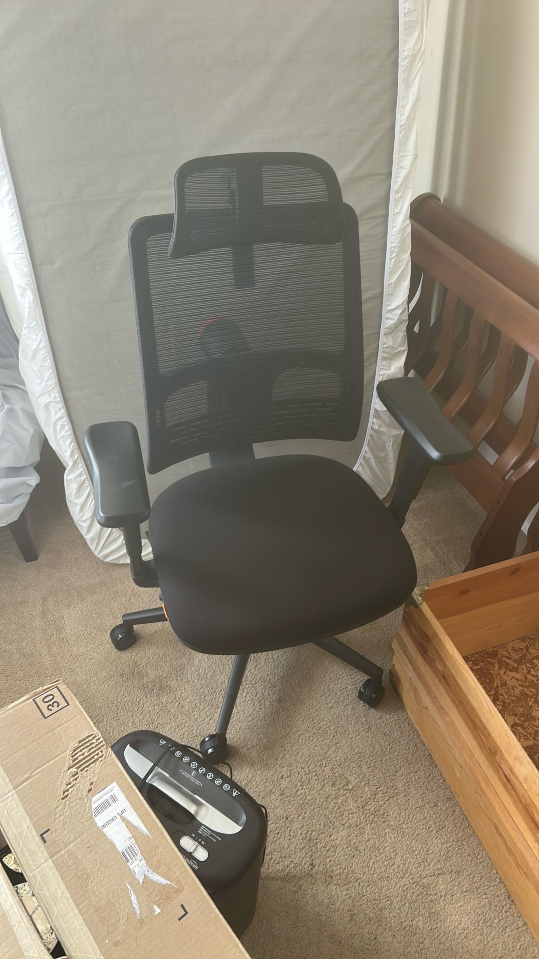 Ergonomic office chair