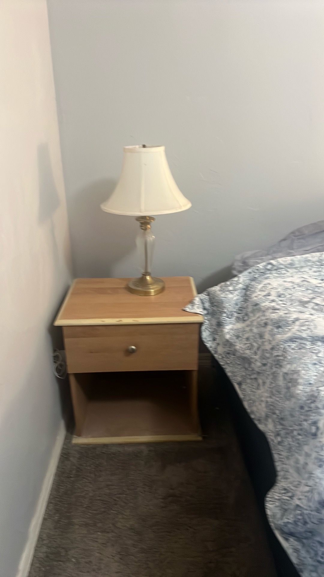 2 End table with lamp