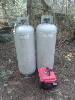 Two 100 lb propane tanks both half full Harbor Freight 900 W generator for  Sale in Brinnon, WA - OfferUp