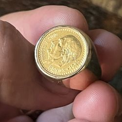 14k Gold Ring. 2.5 Mexican Pesos Coin (22k)
