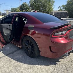 🍩🍩2018 Dodge Charger