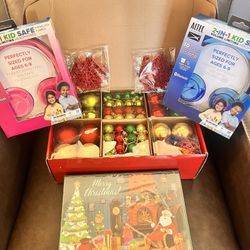 Headphones ornaments puzzle four pieces for $20 Great gift.