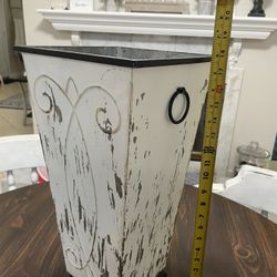 Farm House Home Decor. Vase 