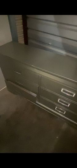 ✨ Silver Glam Dresser – $499 OBO ✨