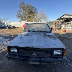 1988 Mitsubishi Mighty Max Non Running/ Parts Only‼️