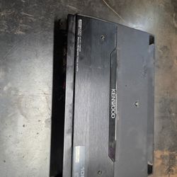 Kenwood 1000w Amp