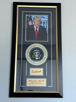 Trump Signed Plaque