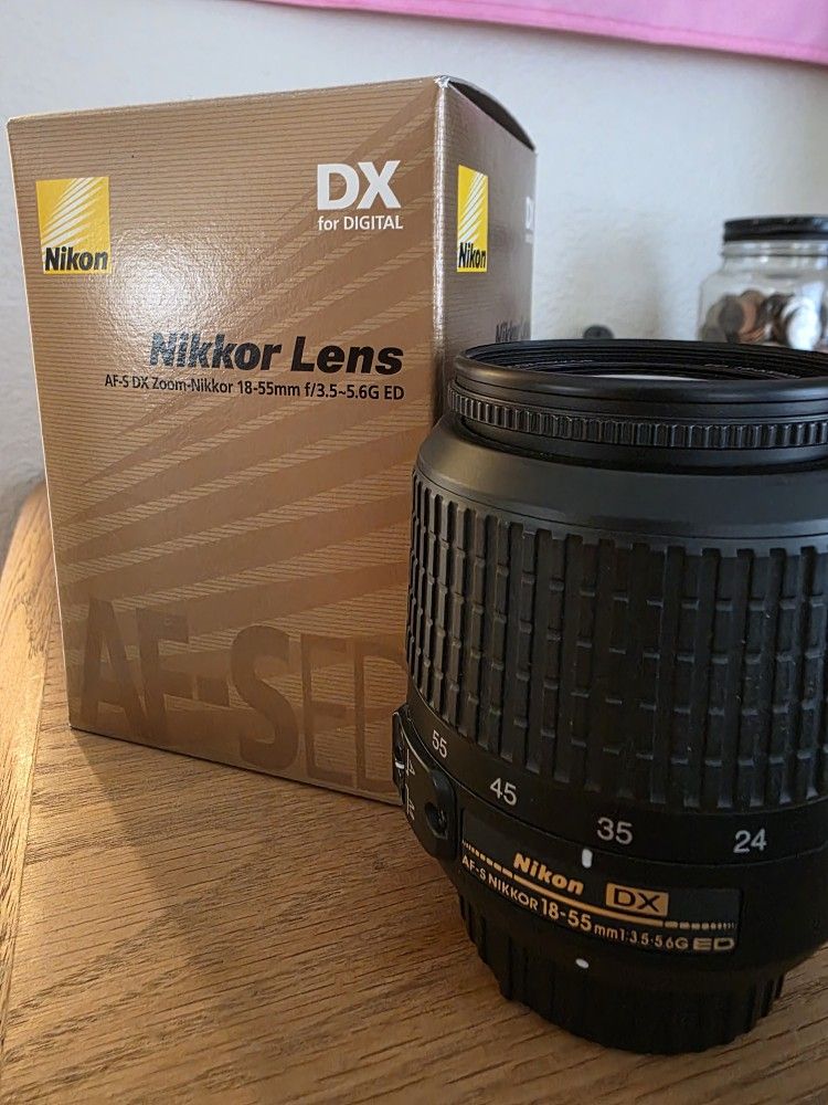Nikon AF-S DX Zoom Lens 18-55mm 3.5-5.6G