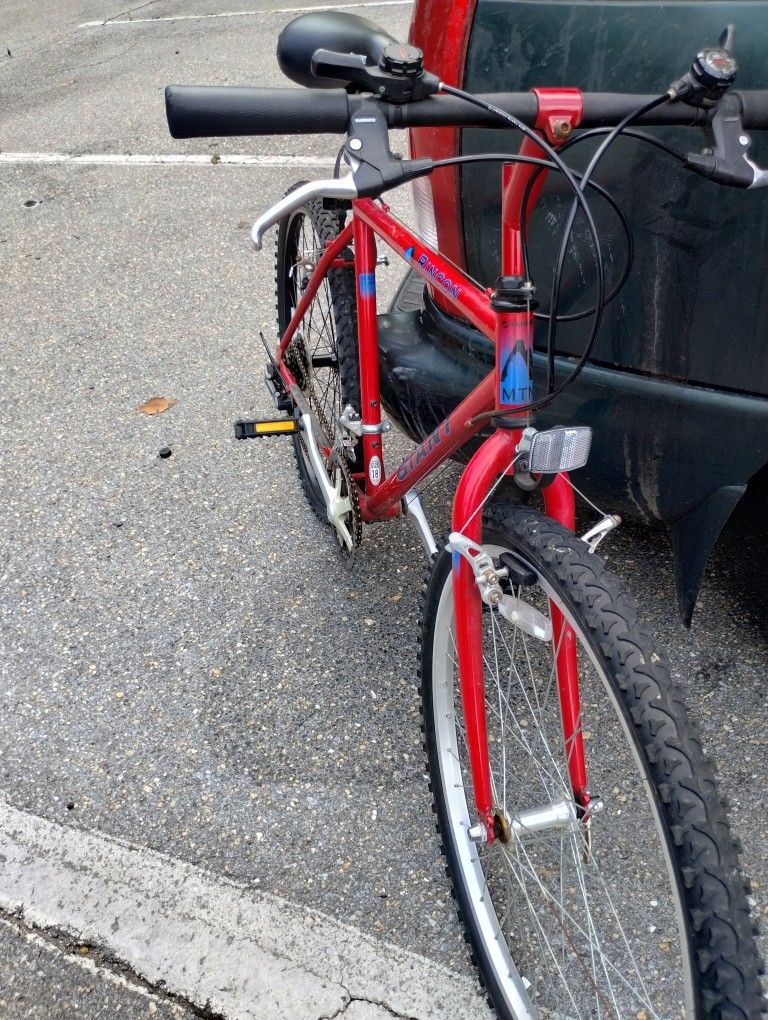 Like New Giant Bike