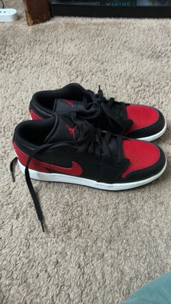 Nike air jordan 1 Low ‘’Bred Toe’’ (red,black) size:6.5Y
