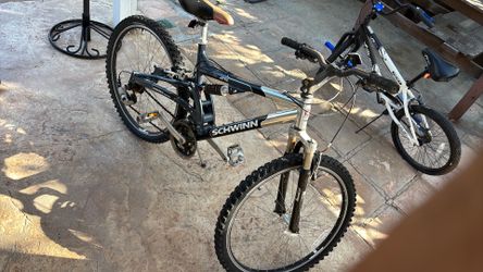 Schwinn S-25 bicycle