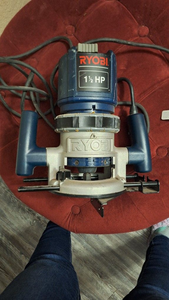 Ryobi Router