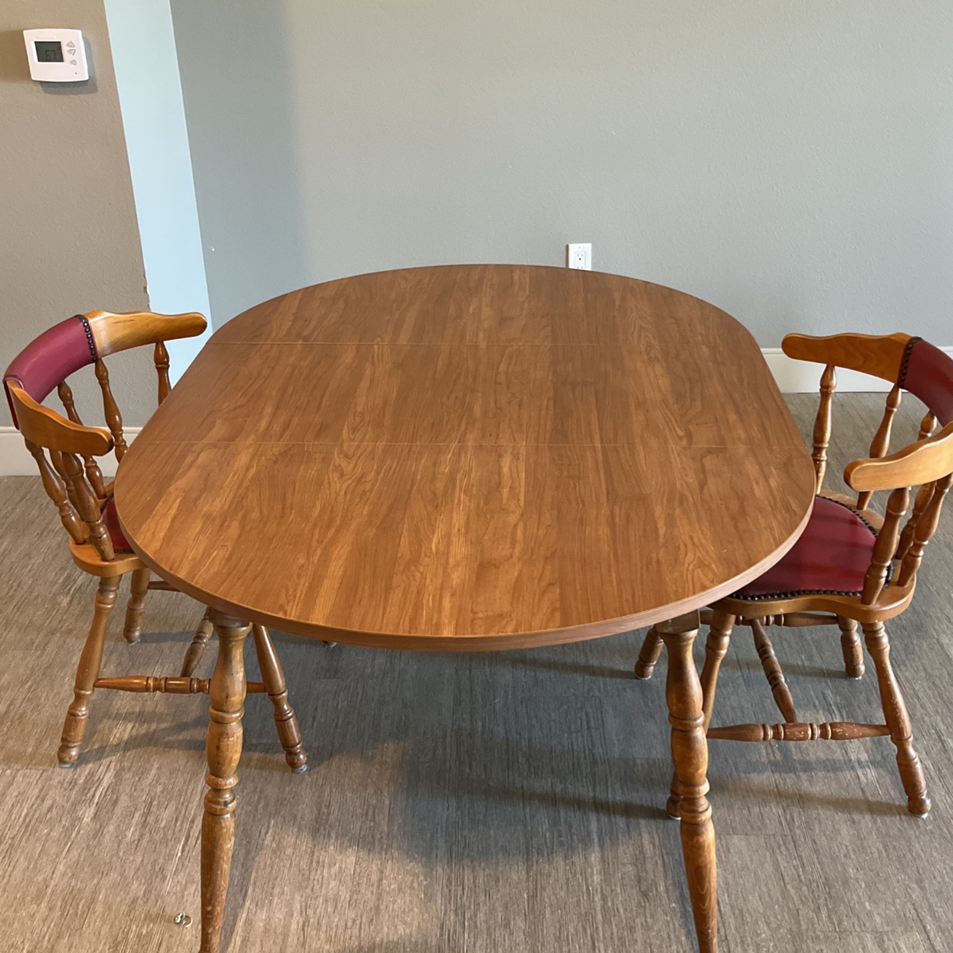 Kitchen Table  (With Leaf)