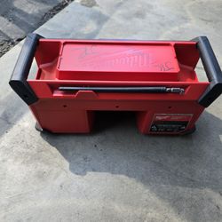 Milwaukee M18 Radio With Bluetooth
