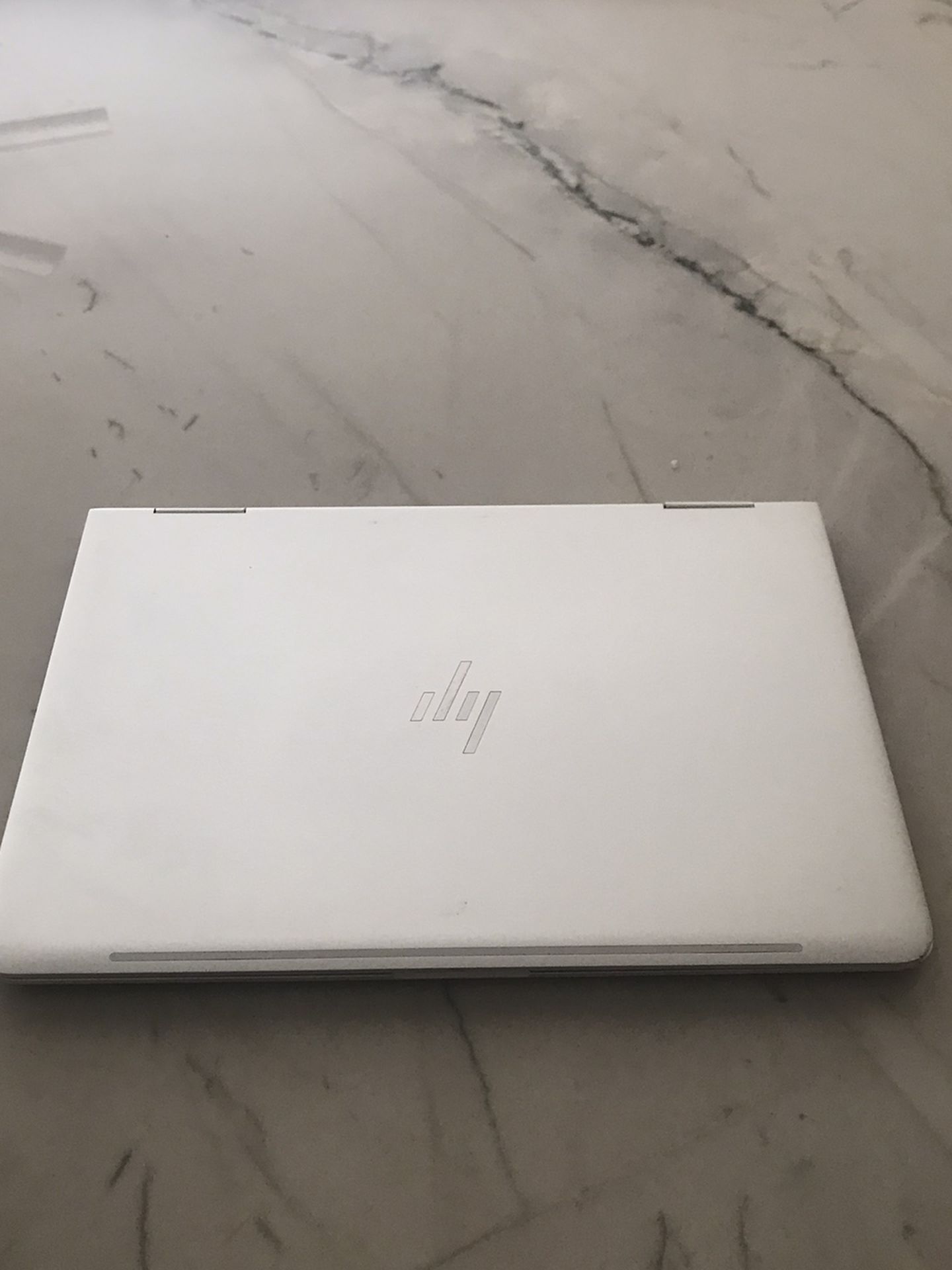 hp spectre X360 I7 with charger