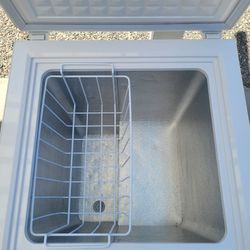 Magic Chef Freezer