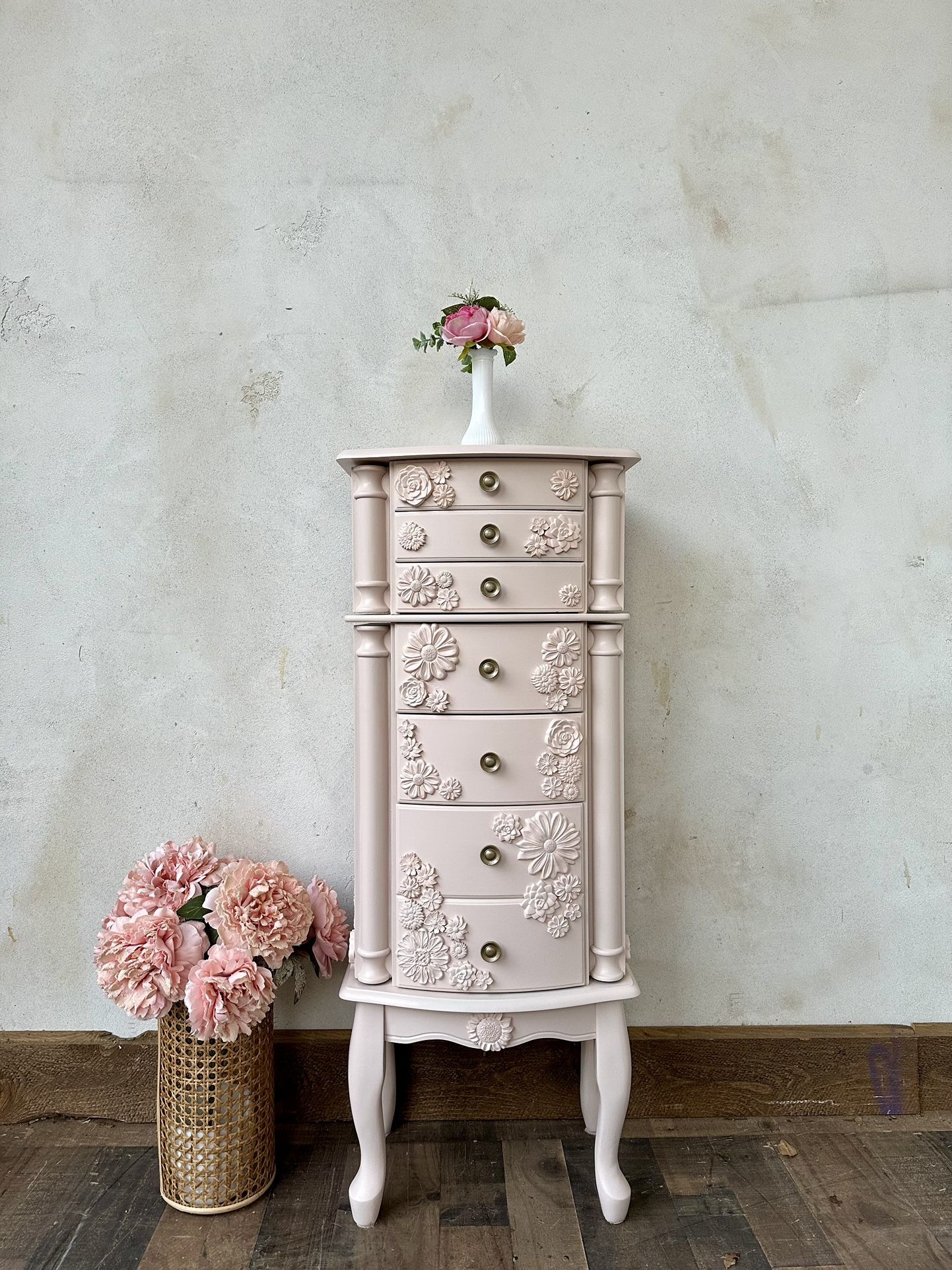 Sweet Pink Jewelry Armoire