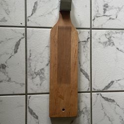  Vintage Wood Scaling, Cleaning, Cutting Fish Board with Metal Clamp