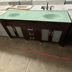 Vanity Bathroom 72”