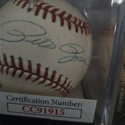 Pete Rose Autograph Baseball 