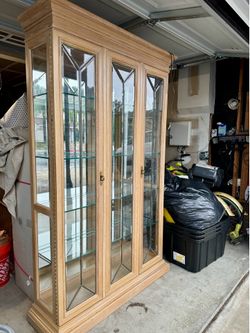 Curio, China, display cabinet