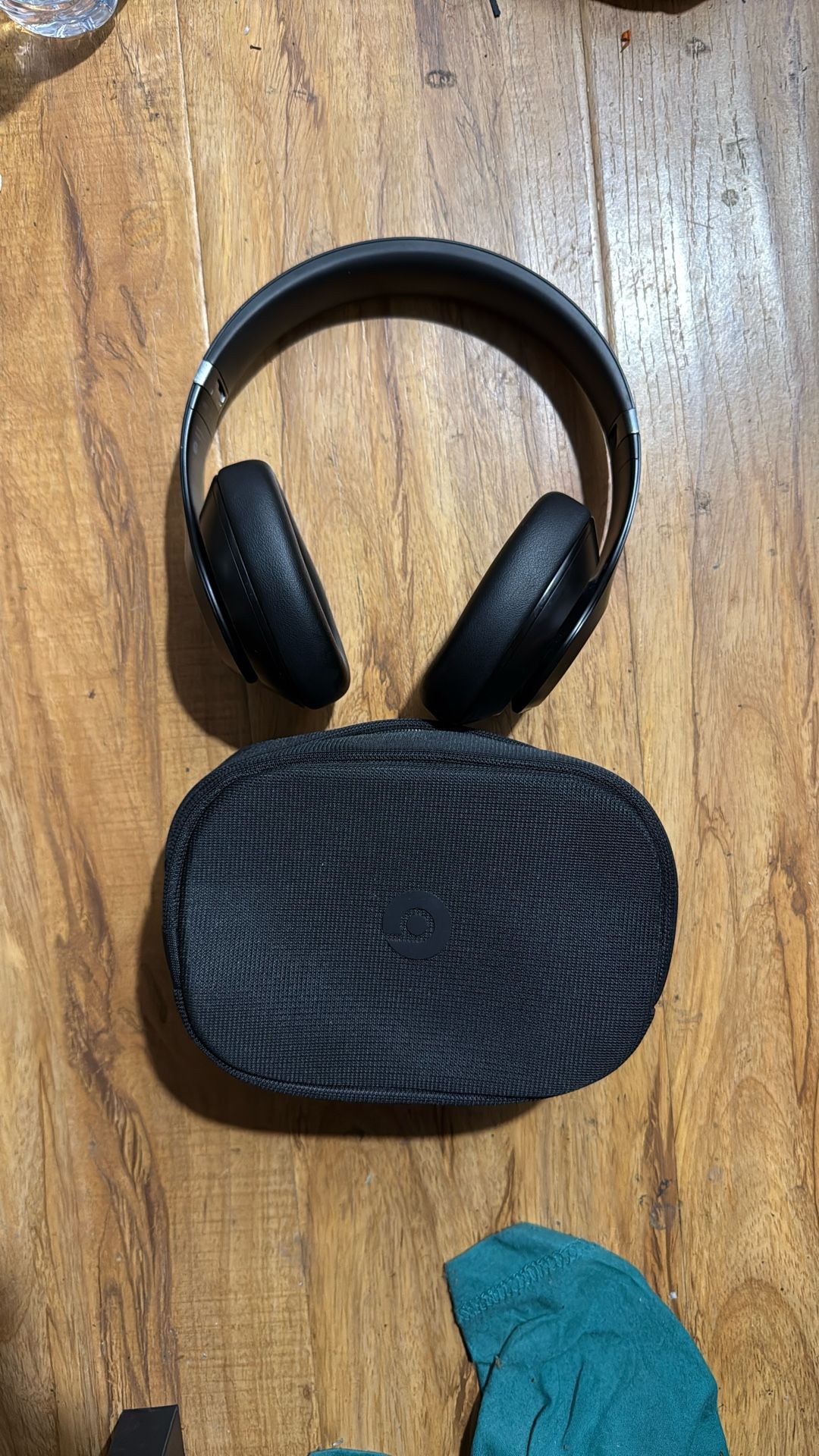 Beats Studio Pro (Bluetooth headphones)