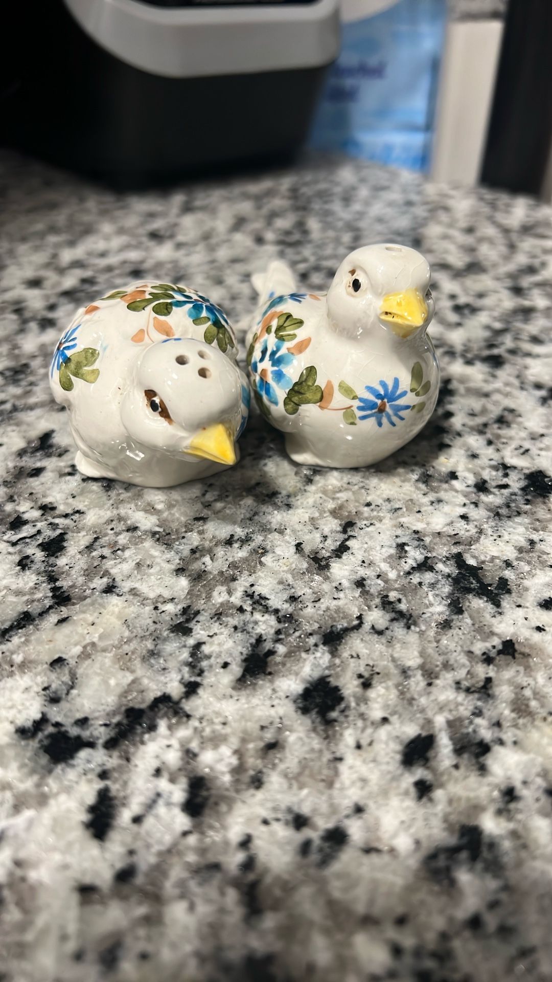 Bird Salt and pepper shakers