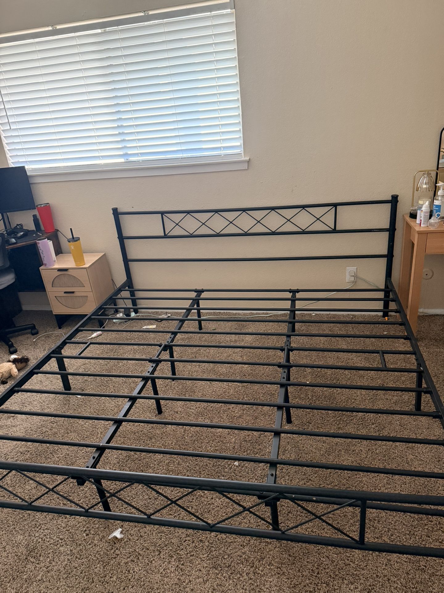 King Size Metal Bedframe