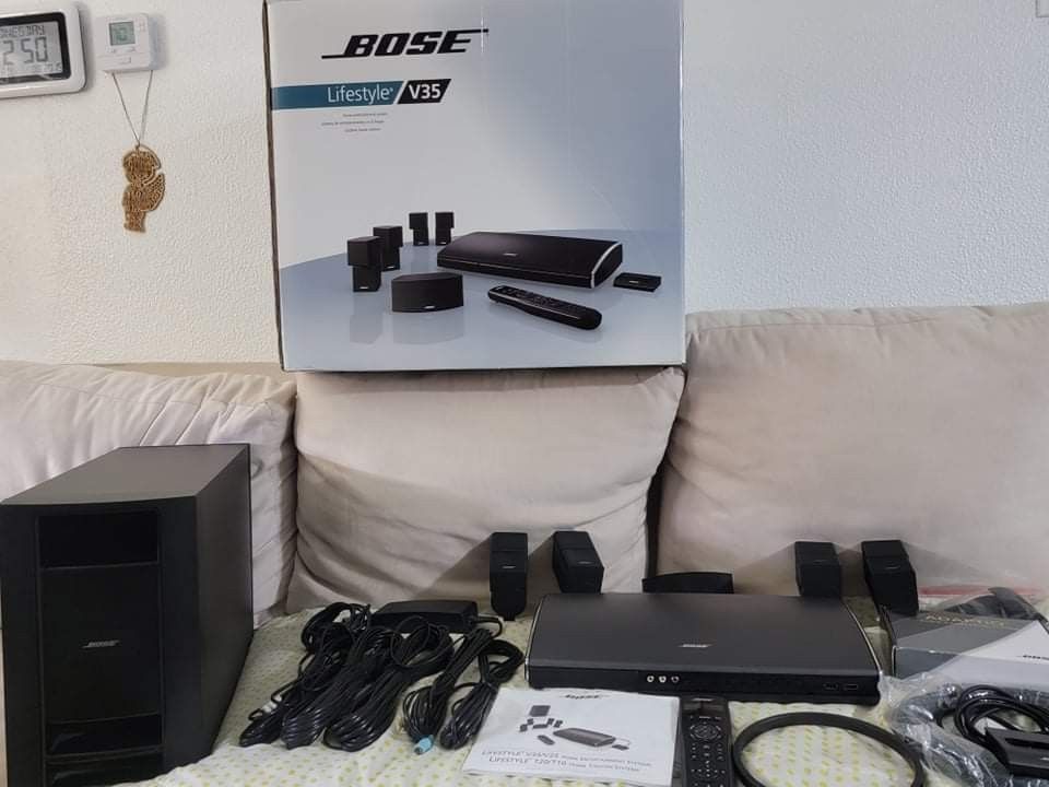 BOSE LIFESTYLE V35  Home Theater System. 