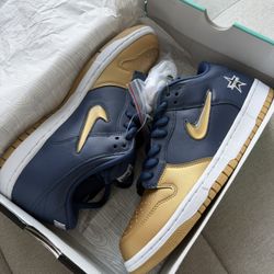 Nike SB Dunk Supreme Size 10