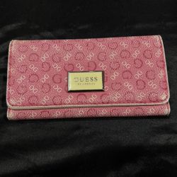 guess wallet
