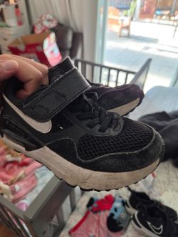 Nike boy shoes